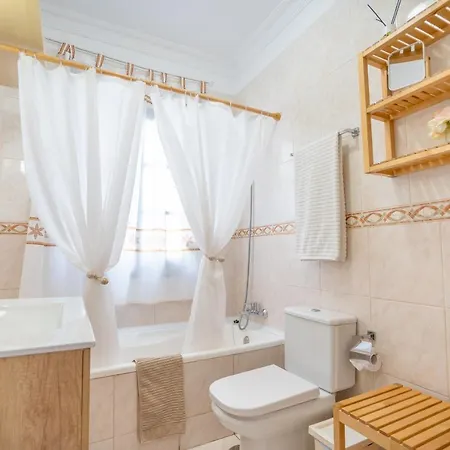 La Laja 5 Bedrooms, Rooftop Terrace Sea View Villa Callao Salvaje