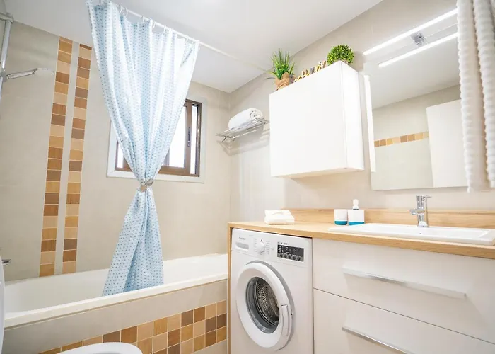 La Laja With 5 Bedrooms And Sea View Villa