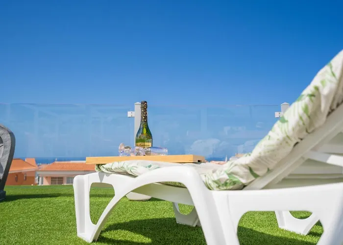 Villa La Laja With 5 Bedrooms And Sea View