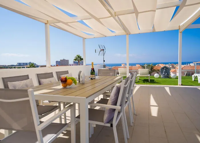 La Laja With 5 Bedrooms And Sea View Villa *