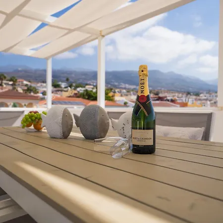 La Laja 5 Bedrooms, Rooftop Terrace Sea View *