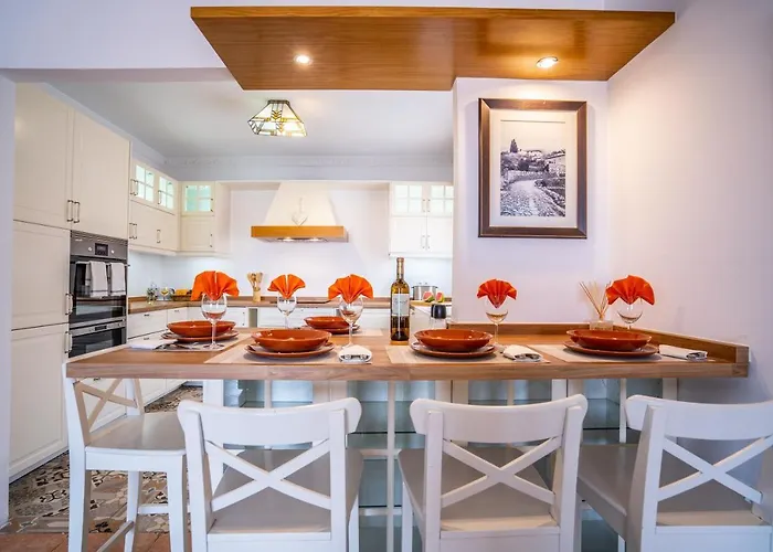 La Laja With 5 Bedrooms And Sea View *