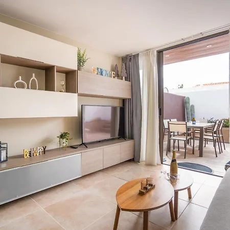 La Laja 5 Bedrooms, Rooftop Terrace Sea View