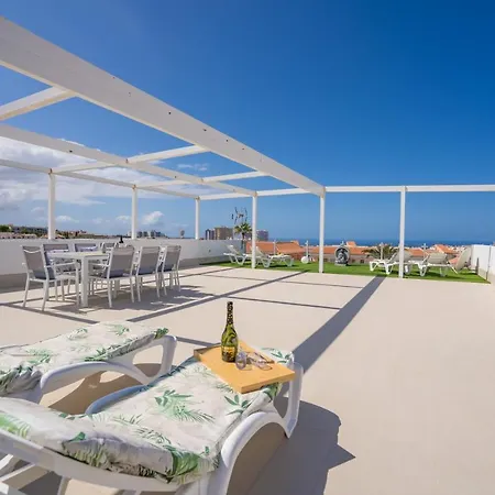 La Laja With 5 Bedrooms And Sea View Willa *