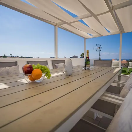 La Laja 5 Bedrooms, Rooftop Terrace Sea View Villa Callao Salvaje
