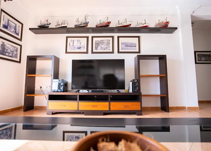 La Laja With 5 Bedrooms And Sea View * カジャオ・サルバヘ