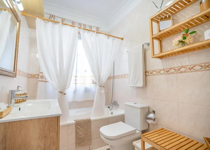 La Laja With 5 Bedrooms And Sea View ヴィラ カジャオ・サルバヘ