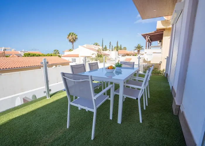 La Laja With 5 Bedrooms And Sea View ヴィラ