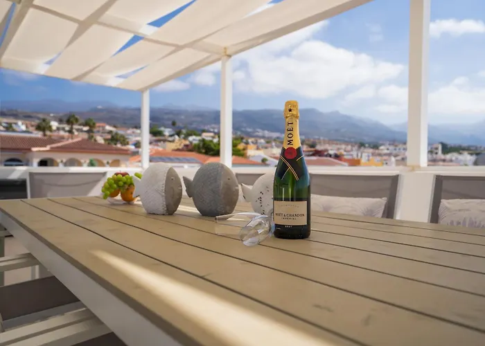 La Laja With 5 Bedrooms And Sea View *